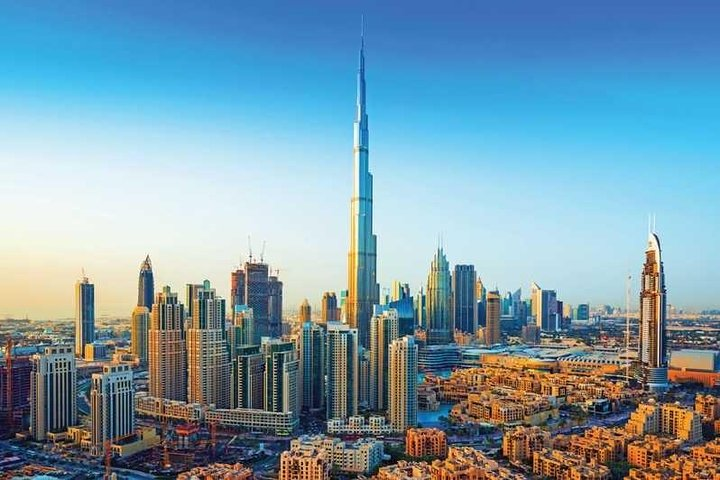 Experience breathtaking views from the Burj Khalifa the tallest building in the world. Marvel at the stunning Dubai skyline and endless cityscape creating unforgettable memories.